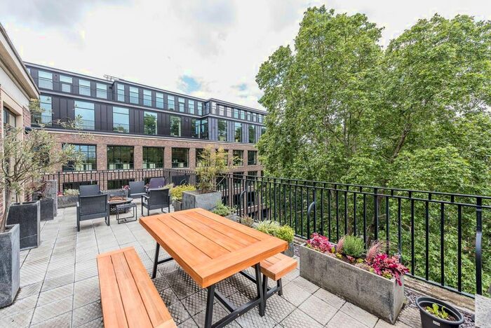 2 Bedroom Flat To Rent In Dean Ryle Street, Westminster, London, SW1P