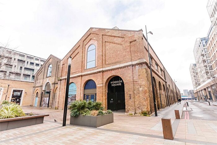 1 Bedroom Flat For Sale In Windsor Square, Woolwich, SE18