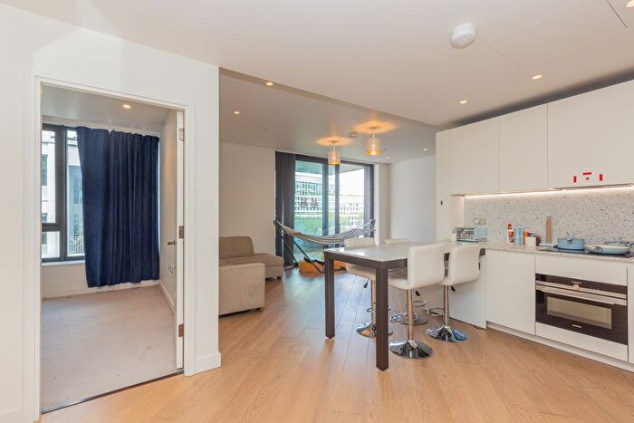 1 Bedroom Flat To Rent In Television Centre, Wood Crescent, White City, W12