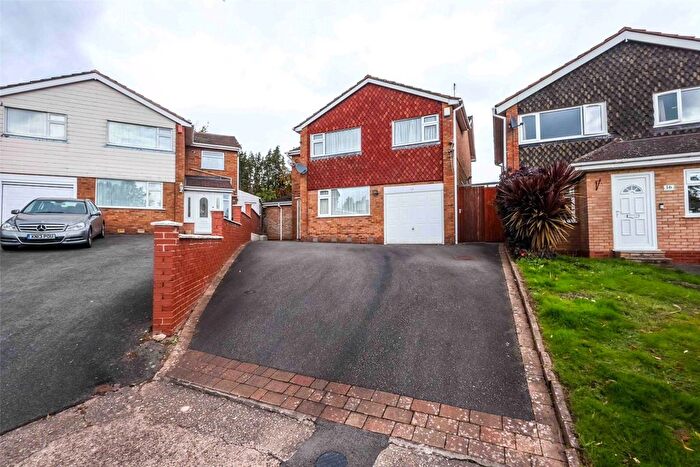 4 Bedroom Detached House For Sale In Knutswood Close, Birmingham, West Midlands, B13
