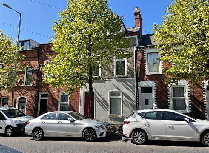 4 Bedroom Terrace House For Sale In Broadway, Belfast, BT12