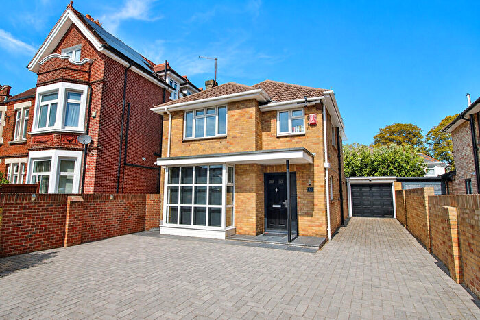 3 Bedroom Detached House For Sale In Merton Road, Southsea, PO5
