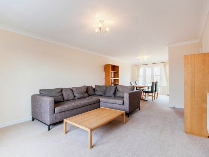 2 Bedroom Flat To Rent In Awgar Stone Road, Headington, Oxford OX3