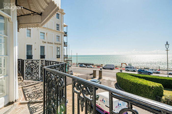 6 Bedroom Terraced House To Rent In Royal Crescent, Brighton, East Sussex, BN2