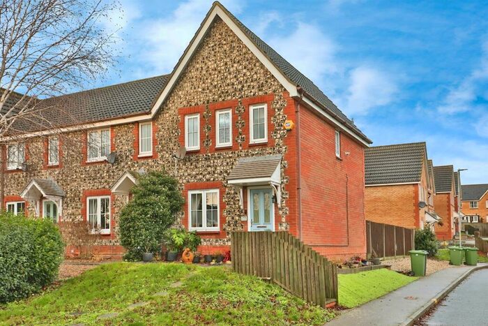 2 Bedroom End Of Terrace House For Sale In Alan Avenue, Newton Flotman, Norwich, NR15