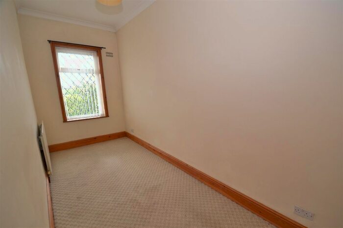 2 Bedroom End Of Terrace House For Sale In School Street, Moorbottom, Cleckheaton, BD19