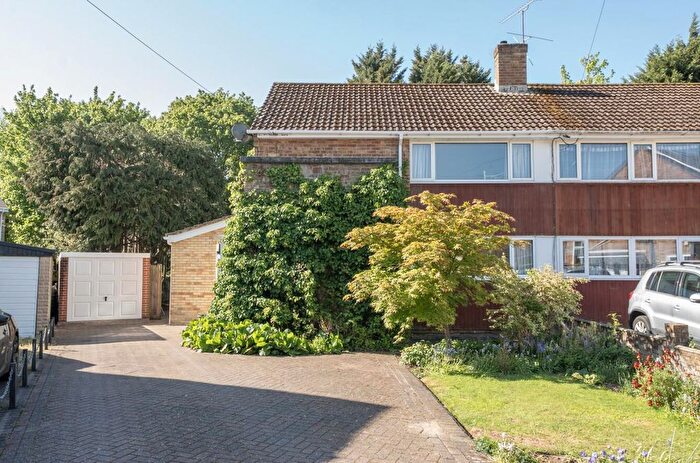 3 Bedroom Semi Detached House For Sale In Regent Road, Chandler's Ford, SO53