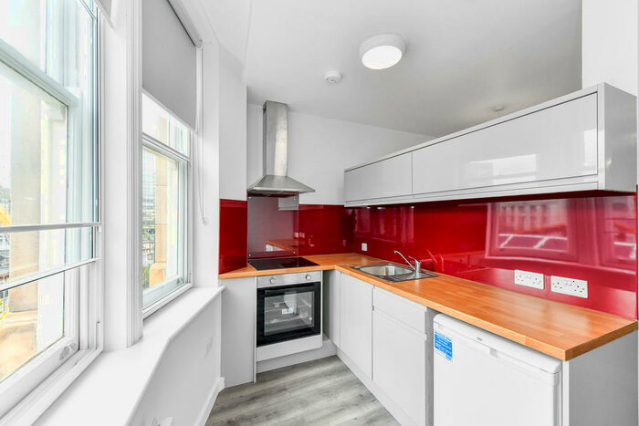 Studio To Rent In Long Row, Nottingham, NG1