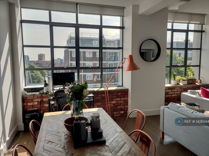 2 Bedroom Flat To Rent In Chatham Place, London, E9