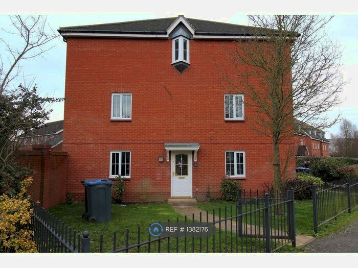5 Bedroom Terraced House To Rent In Cunningham Avenue, Hatfield, AL10