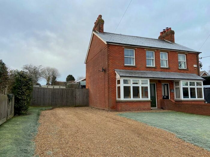 2 Bedroom Cottage To Rent In No Avon Cottages, Petersfield Road, SO24