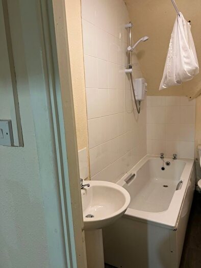 1 Bedroom Flat To Rent In Demesne Road, Manchester, M16