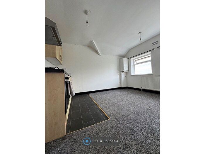 2 Bedroom Flat To Rent In Stoneheyes Lane, Barnton, Northwich, CW8