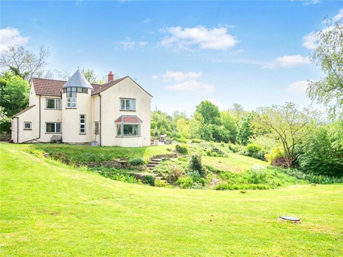 3 Bedroom Detached House For Sale In Bedroom Detached Property With Development Potential - Regil, BS40
