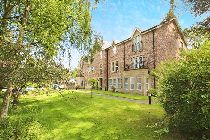 3 Bedroom Flat For Sale In Locker Lane, Ripon, HG4