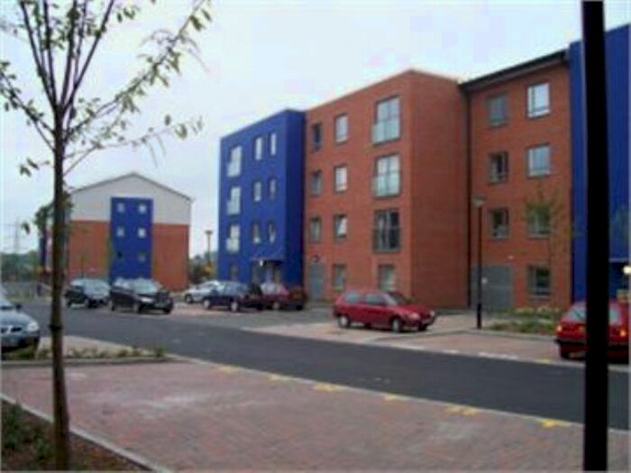 1 Bedroom Flat To Rent In Damask Court, Cleeve Way, Sutton, Sutton, SM1