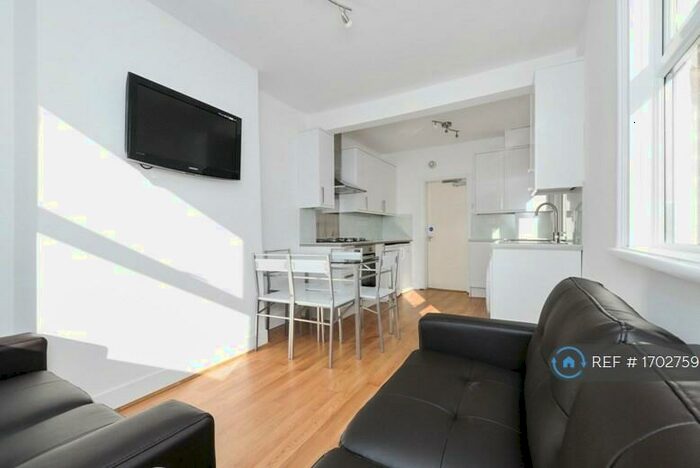 5 Bedroom Terraced House To Rent In Chesterfield Gardens, London, N4