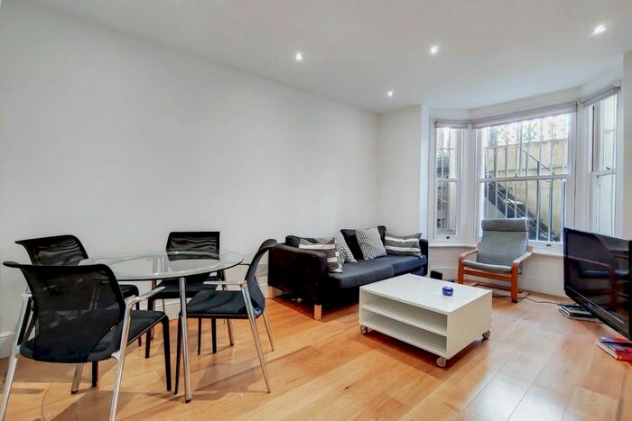 2 Bedroom Flat To Rent In Fairholme Road, London, W14