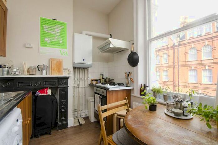 Studio To Rent In Electric Avenue, Brixton, London, SW9