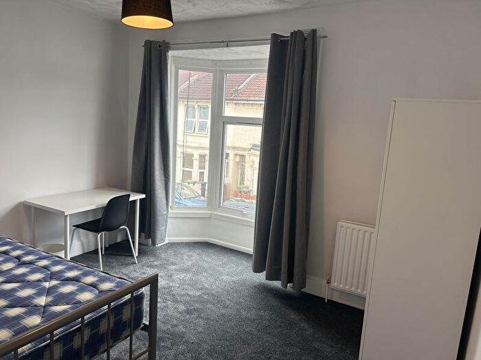 4 Bedroom Terraced House To Rent In Delamere Road, Southsea, PO4