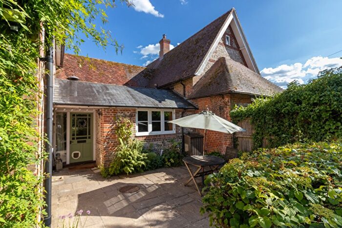 4 Bedroom Cottage To Rent In Brown Candover, Alresford, Hampshire, SO24