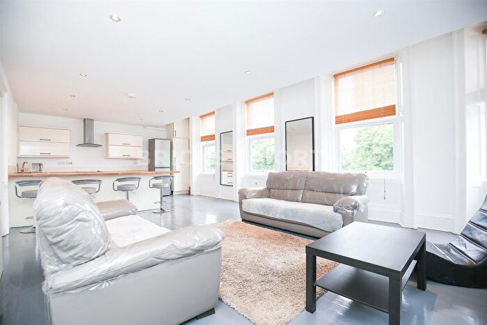 8 Bedroom Flat To Rent In Simpson Terrace, Sandyford, Newcastle Upon Tyne, NE2