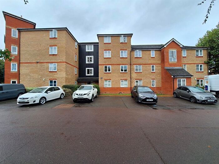 2 Bedroom Flat To Rent In Rigby Place, Enfield, EN3