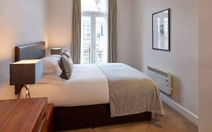 2 Bedroom Flat To Rent In Harrington Court, Harrington Road, London, SW7