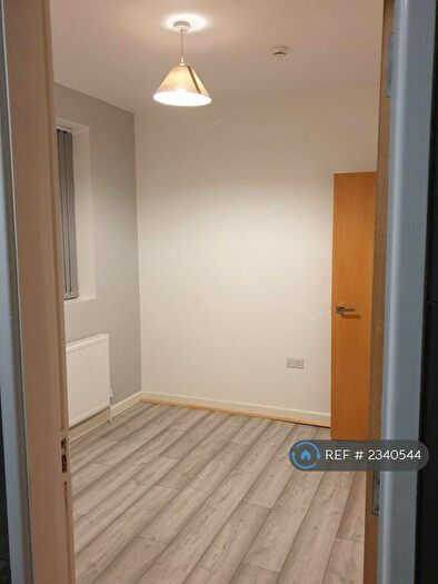 2 Bedroom Flat To Rent In Bordesley Green East, Stechford, Birmingham, B33