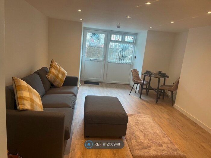 1 Bedroom Flat To Rent In Scarisbrick Street, Southport, PR9