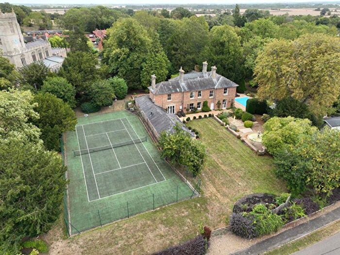 7 Bedroom Detached House For Sale In Glatton House, Glatton, PE28