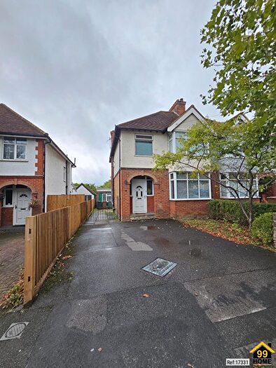 3 Bedroom Semi Detached House To Rent In Worplesdon Road, Guildford, Surrey, GU2