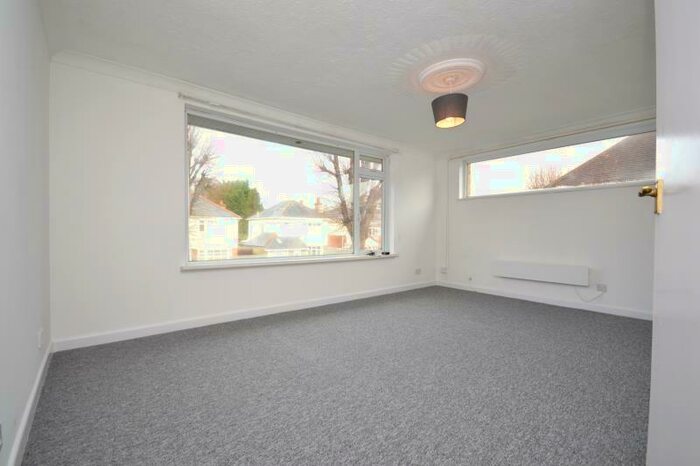 2 Bedroom Apartment To Rent In Southbourne, BH7