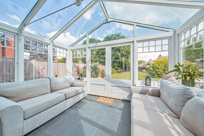 4 Bedroom Detached House For Sale In Langstone Road, Langstone, PO9