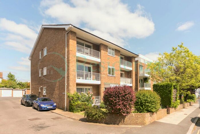 2 Bedroom Flat For Sale In Spencer Hill, Wimbledon, SW19