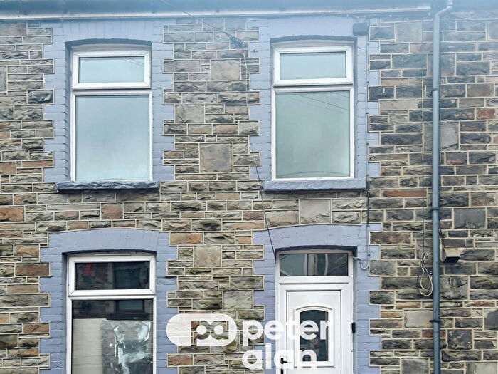 3 Bedroom House To Rent In Church Street, CF45