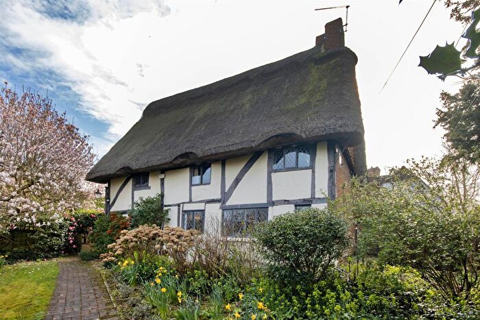 4 Bedroom Detached House For Sale In Addlestead Road, East Peckham, Tonbridge, TN12