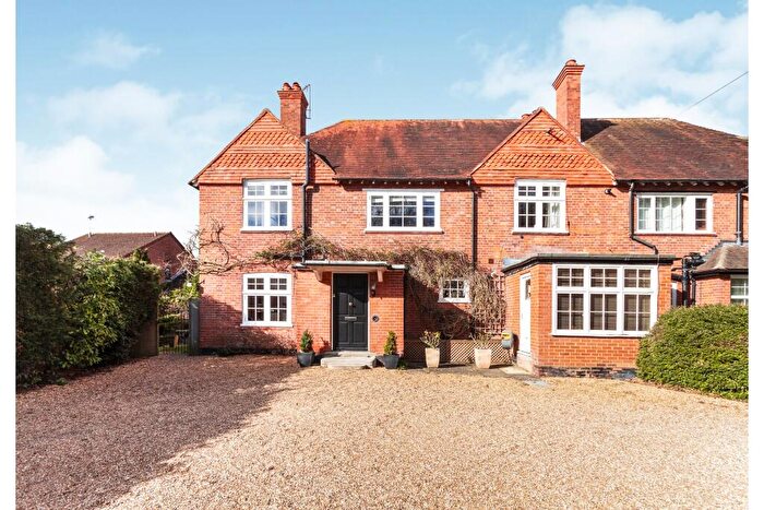 4 Bedroom Semi-Detached House To Rent In Finchampstead Road, Wokingham, RG40