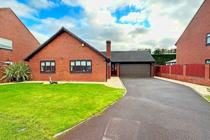 3 Bedroom Detached Bungalow For Sale In Minster Close, Knowle, B93