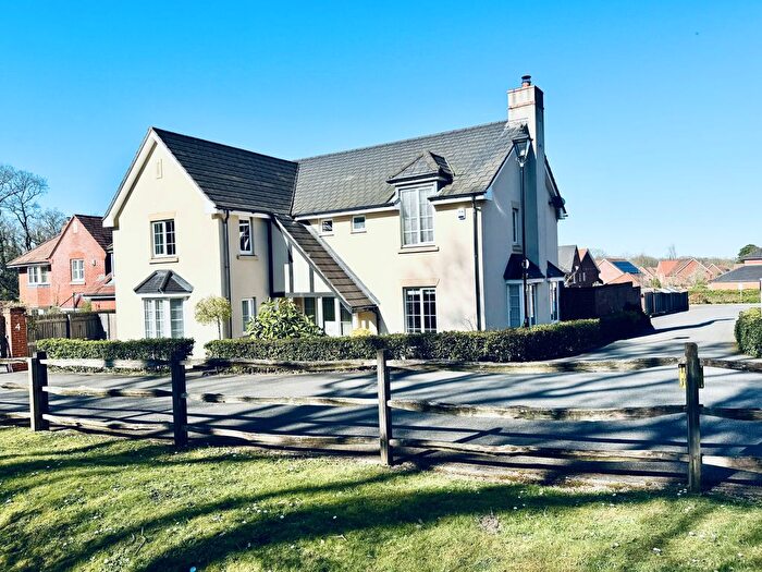 5 Bedroom Detached House For Sale In Chestnut Gardens, Hartley Wintney, RG27