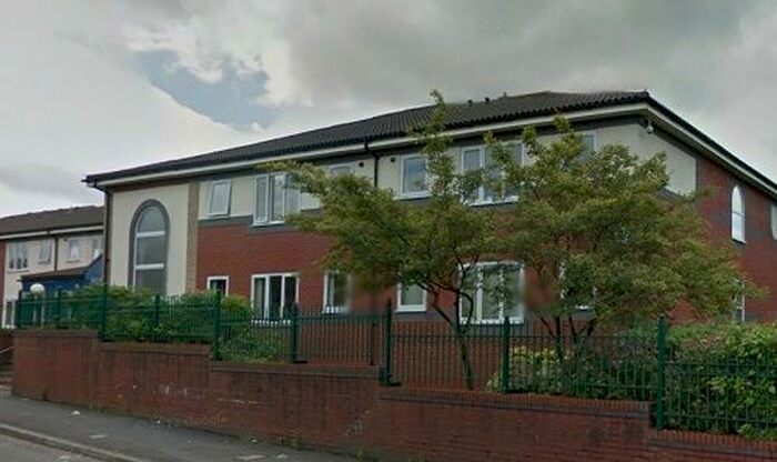1 Bedroom Flat To Rent In Smallbrook Road, Oldham, OL2
