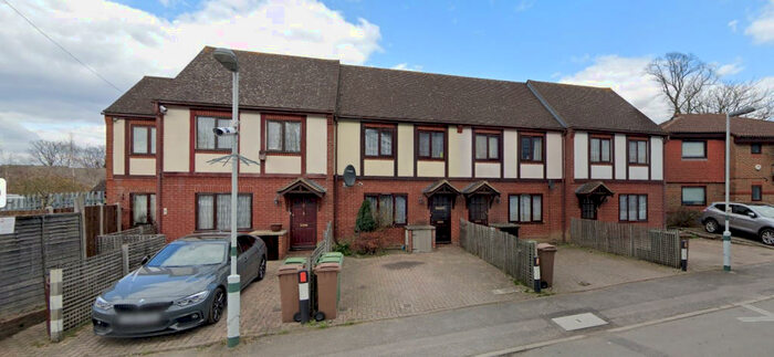 3 Bedroom Terraced House To Rent In Station Approach, Sutton, Surrey, SM2