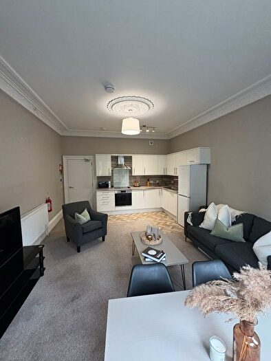 2 Bedroom Flat To Rent In Baxter Park Terrace, Stobswell, Dundee, DD4