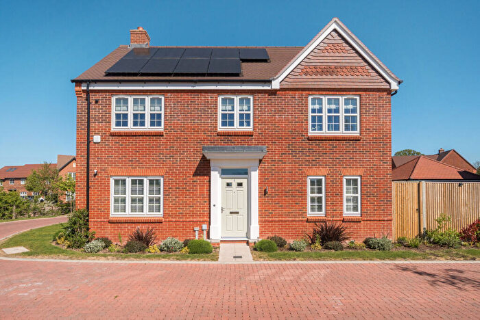 4 Bedroom Detached House For Sale In Marble Place, Alfold, GU6