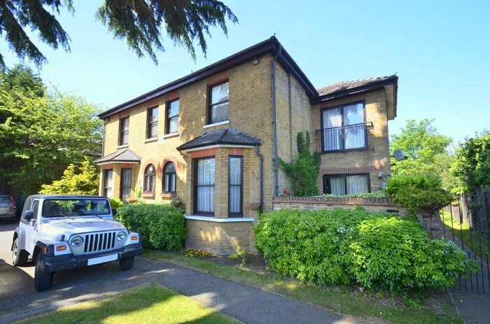 1 Bedroom Flat To Rent In Staines Road East, Sunbury-On-Thames, TW16