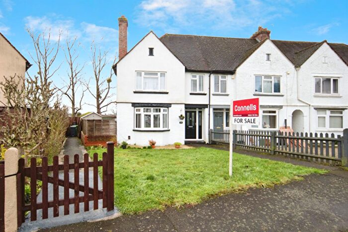 3 Bedroom End Terrace House For Sale In York Road, Maidstone, ME15