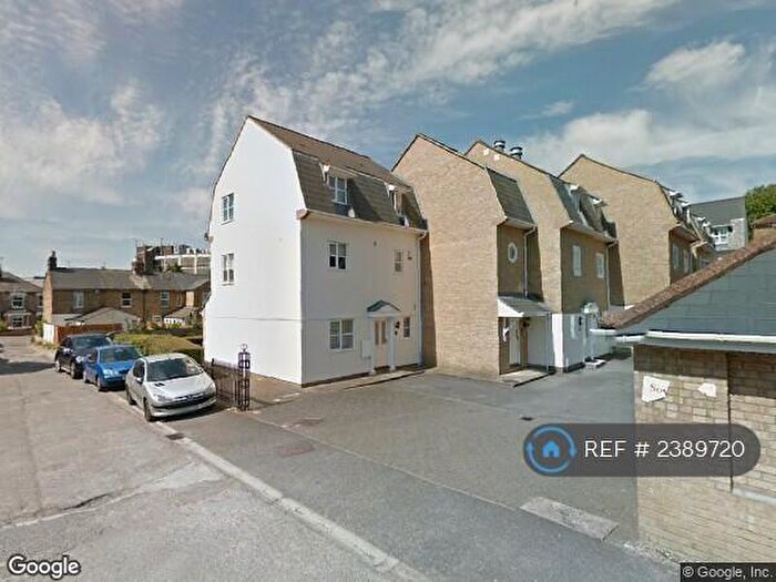 1 Bedroom Flat To Rent In Sovereign Court, Brentwood, CM14