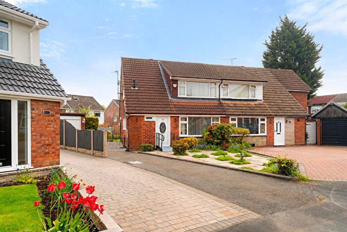 3 Bedroom Semi Detached House For Sale In Dunbeath Close, Rainhill, L35