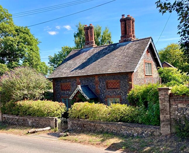 3 Bedroom Detached House For Sale In The Street, Fornham St. Martin, IP31