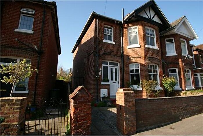 3 Bedroom Semi-Detached House For Sale In Cobden Gardens, Bitterne Park, Southampton, Hampshire, SO18